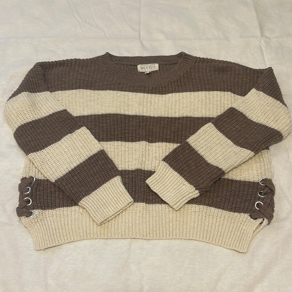 Ivory/Taupe Striped Sweater Size Medium